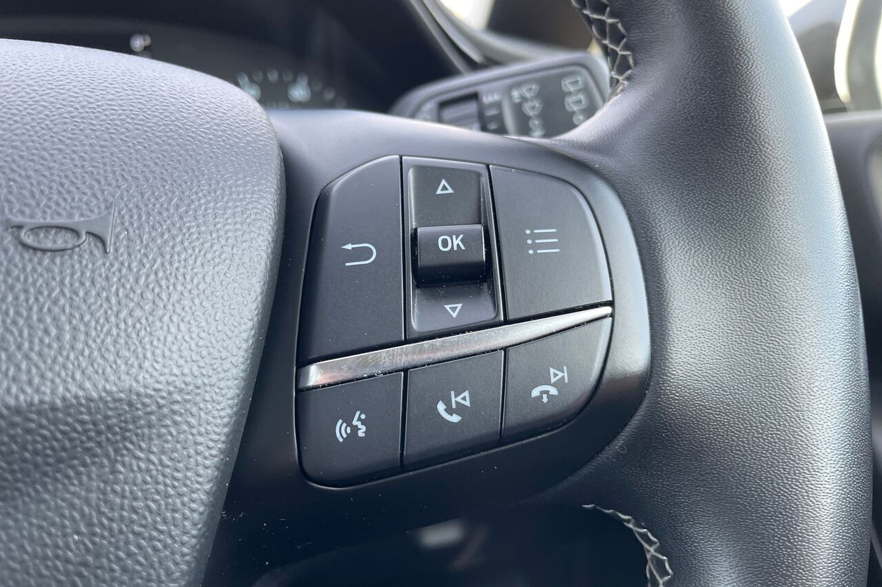 FORD FIESTA, , hi-res