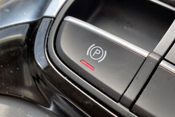 MG MOTOR UK HS, , hi-res