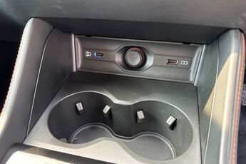 MG MOTOR UK HS, , hi-res
