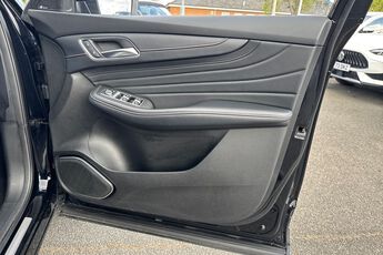 MG MOTOR UK HS, , hi-res