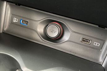 MG MOTOR UK HS, , hi-res
