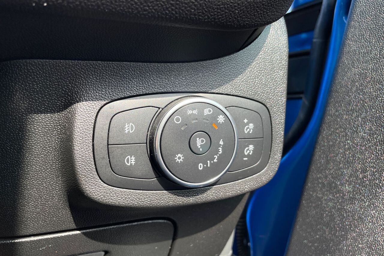 FORD FIESTA, , hi-res