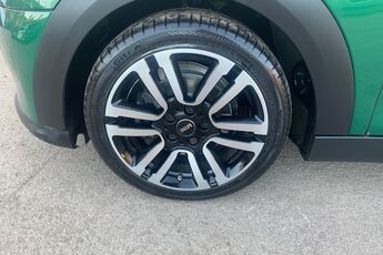 MINI HATCHBACK, , hi-res