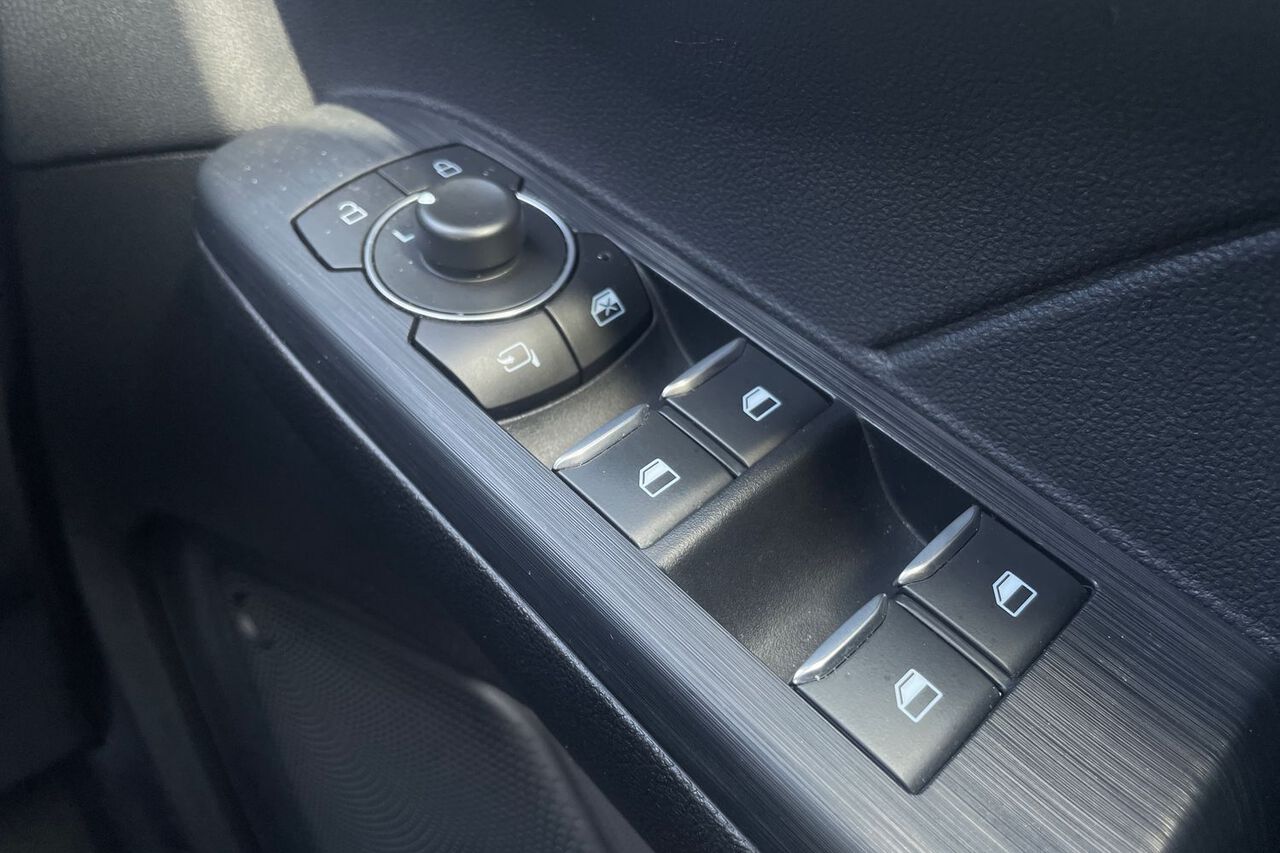 FORD KUGA, , hi-res