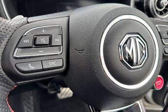 MG MOTOR UK HS, , hi-res