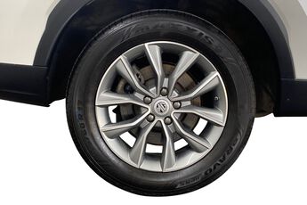 MG MOTOR UK HS, , hi-res