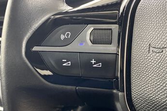PEUGEOT 208, , hi-res