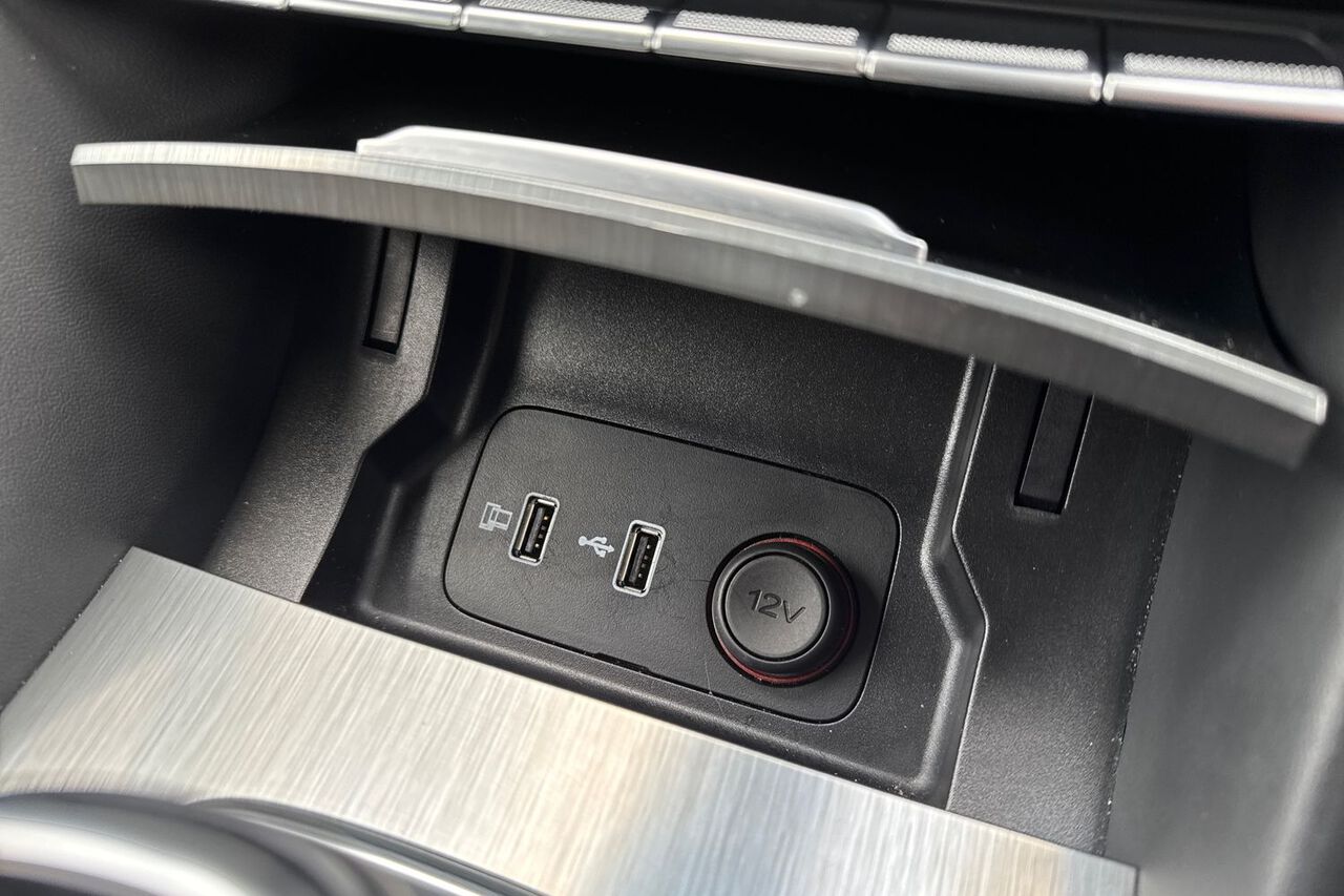 MG MOTOR UK HS, , hi-res