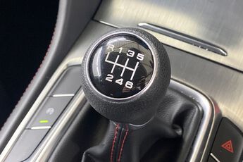 MG MOTOR UK HS, , hi-res