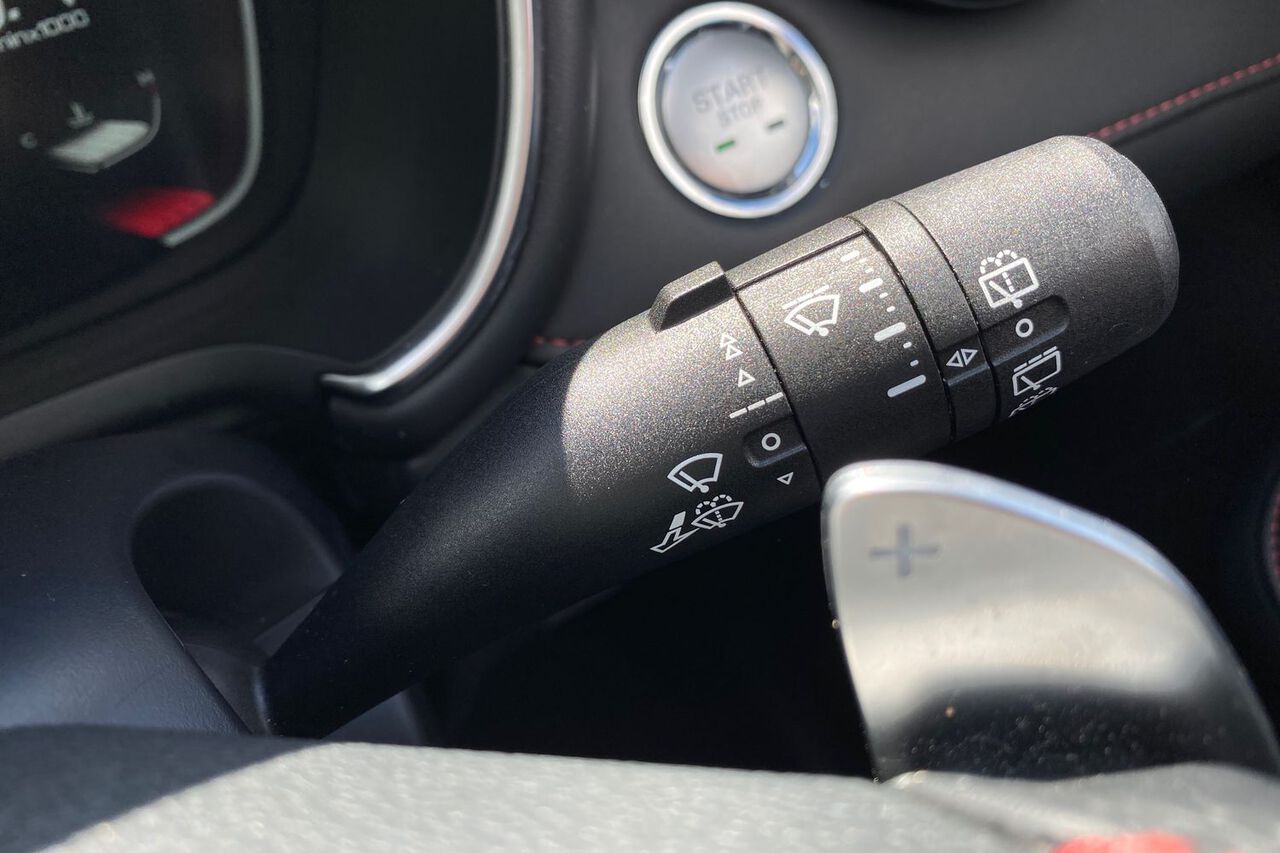 MG MOTOR UK HS, , hi-res