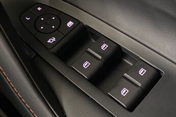 MG MOTOR UK HS, , hi-res
