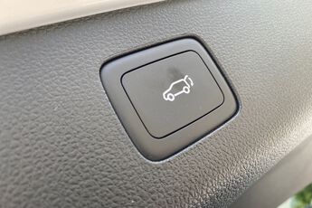 MG MOTOR UK HS, , hi-res