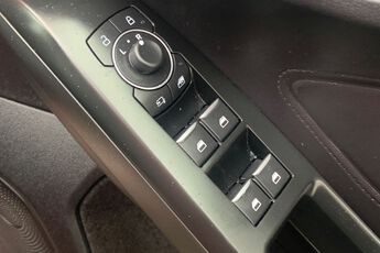 FORD FOCUS, , hi-res
