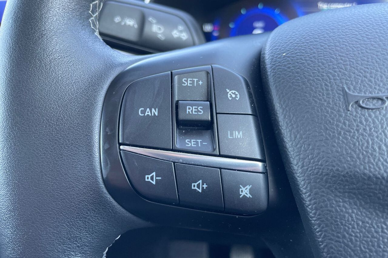 FORD FOCUS, , hi-res