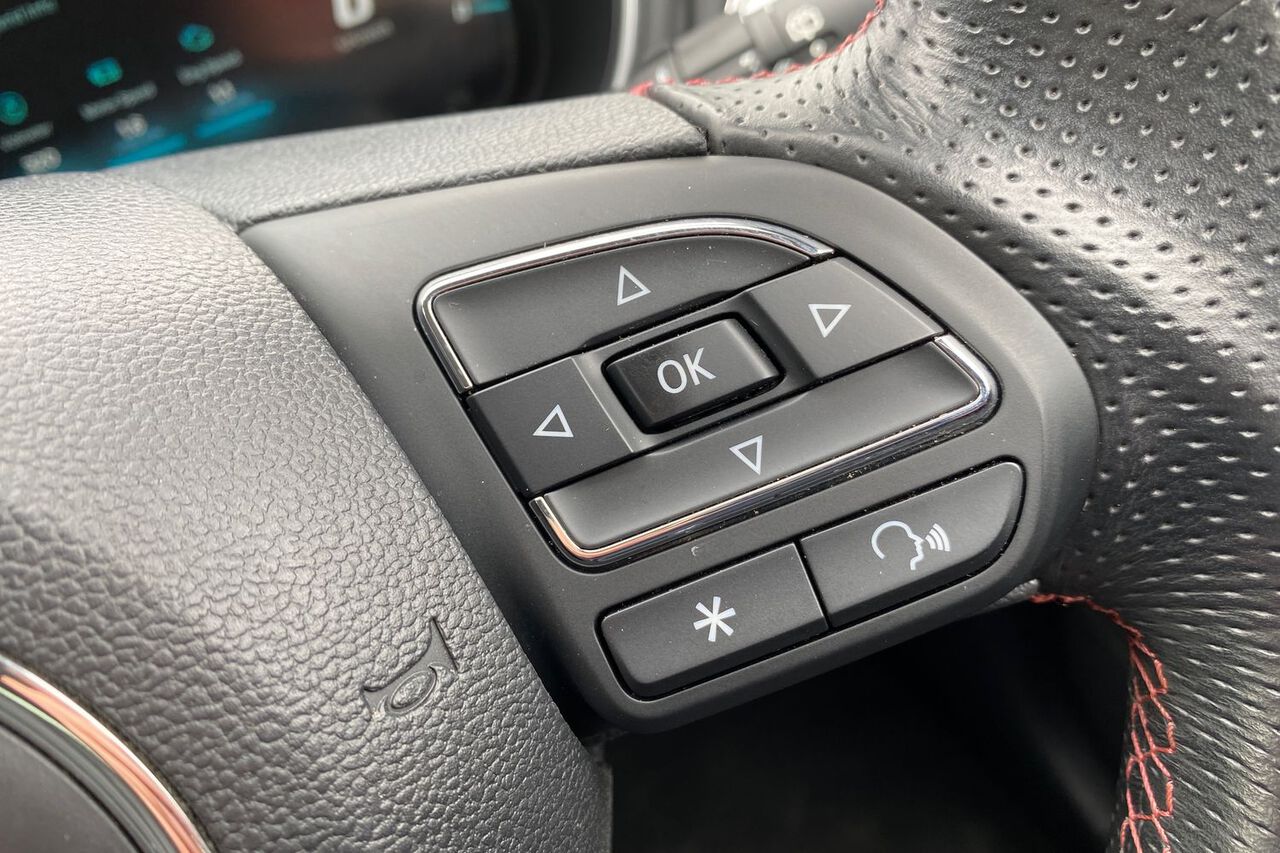 MG MOTOR UK HS, , hi-res
