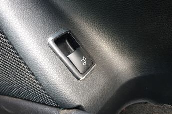 MERCEDES-BENZ GLA, , hi-res