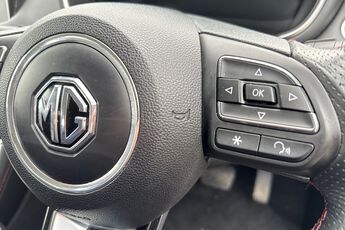 MG MOTOR UK HS, , hi-res