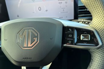 MG MOTOR UK HS, , hi-res