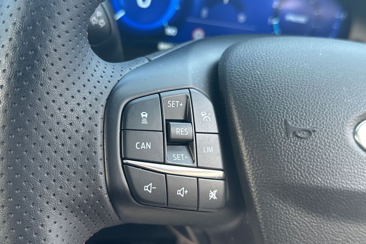 FORD FOCUS, , hi-res