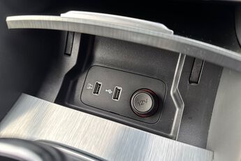 MG MOTOR UK HS, , hi-res