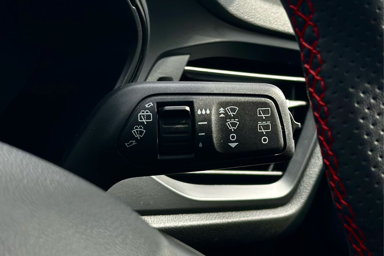 FORD FOCUS, , hi-res