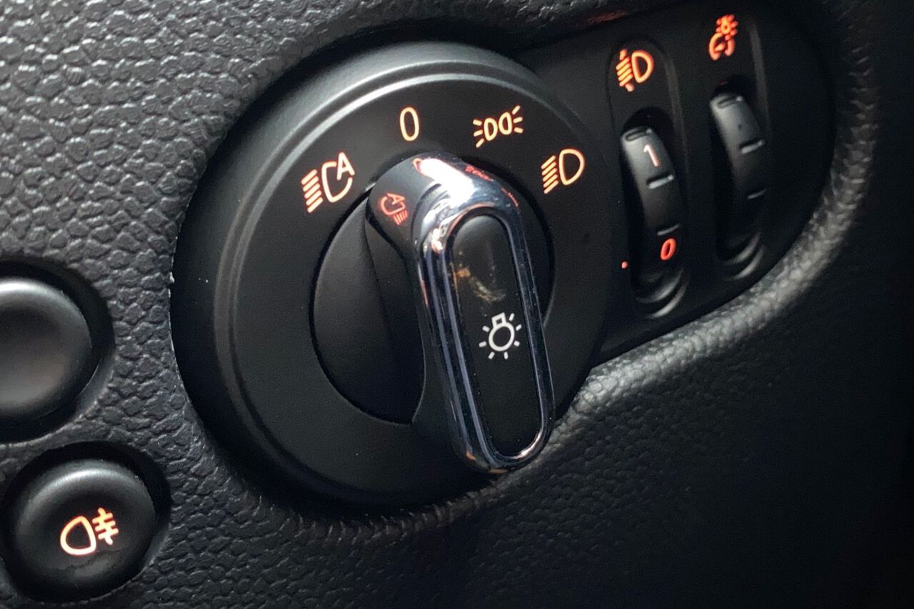 MINI HATCHBACK, , hi-res