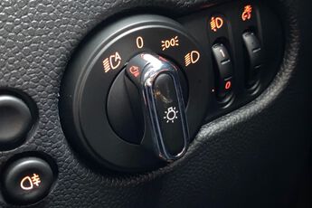MINI HATCHBACK, , hi-res