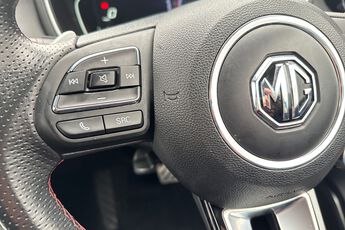 MG MOTOR UK HS, , hi-res