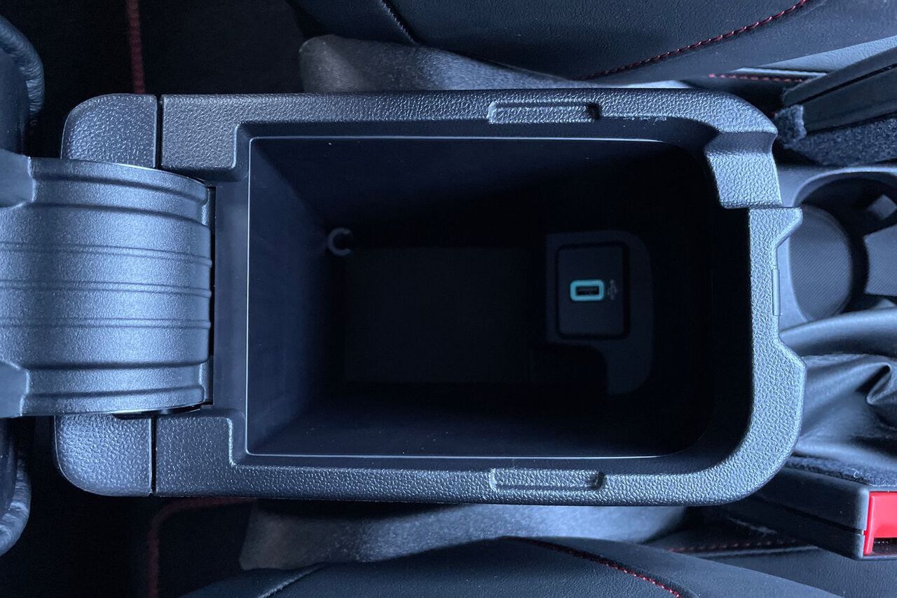 FORD FIESTA, , hi-res