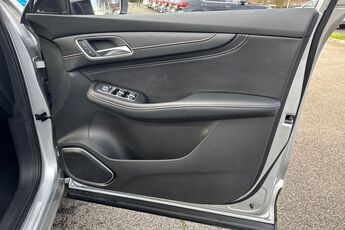 MG MOTOR UK HS, , hi-res