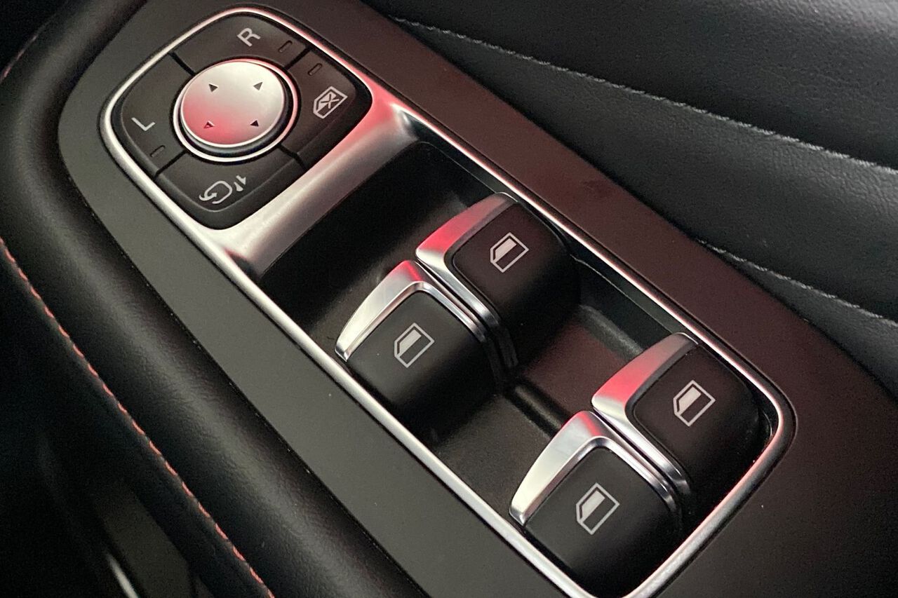 MG MOTOR UK HS, , hi-res