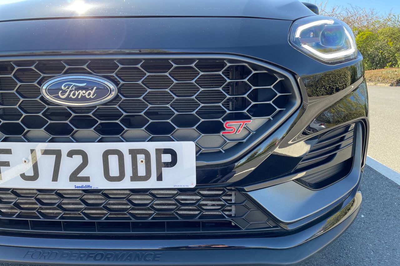 FORD FIESTA, , hi-res