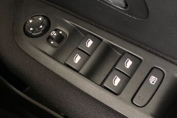 PEUGEOT 208, , hi-res