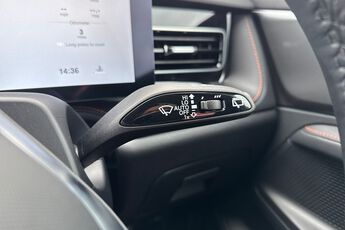 MG MOTOR UK HS, , hi-res