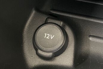 PEUGEOT 208, , hi-res