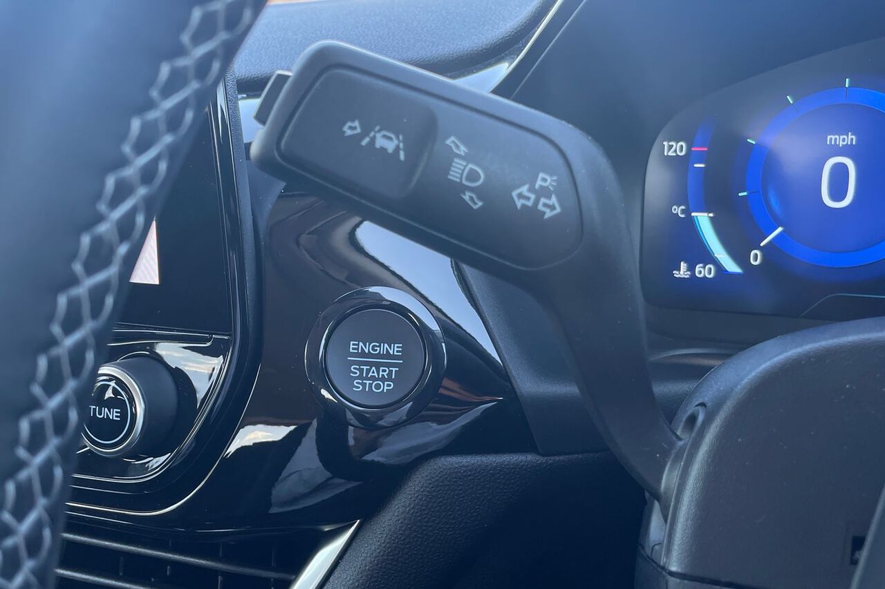 FORD FIESTA, , hi-res