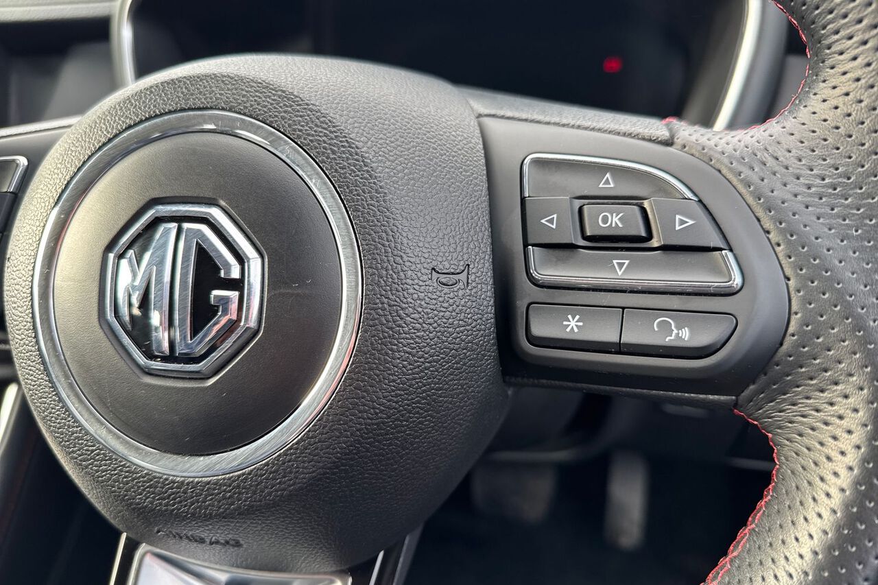 MG MOTOR UK HS, , hi-res