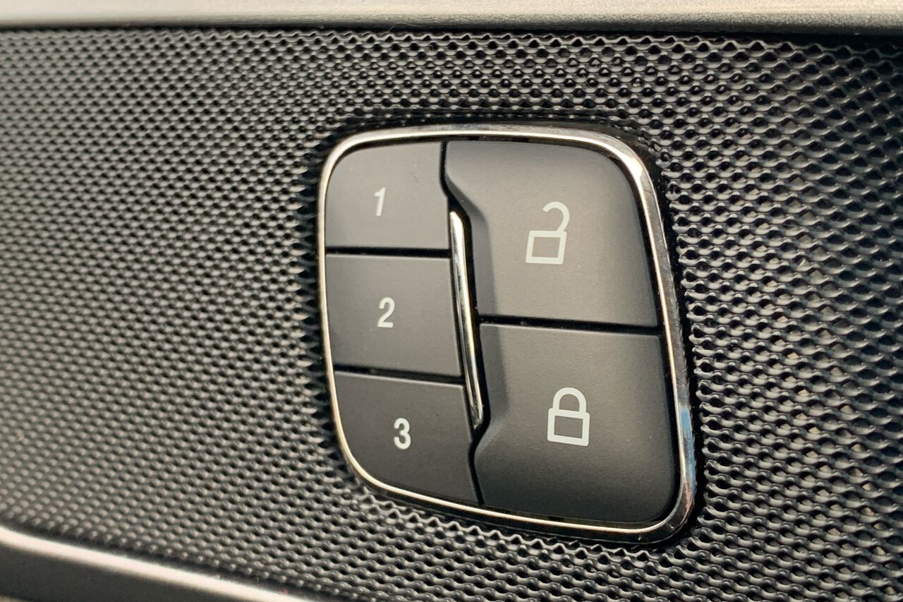 FORD MONDEO, , hi-res