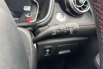 MG MOTOR UK HS, , hi-res