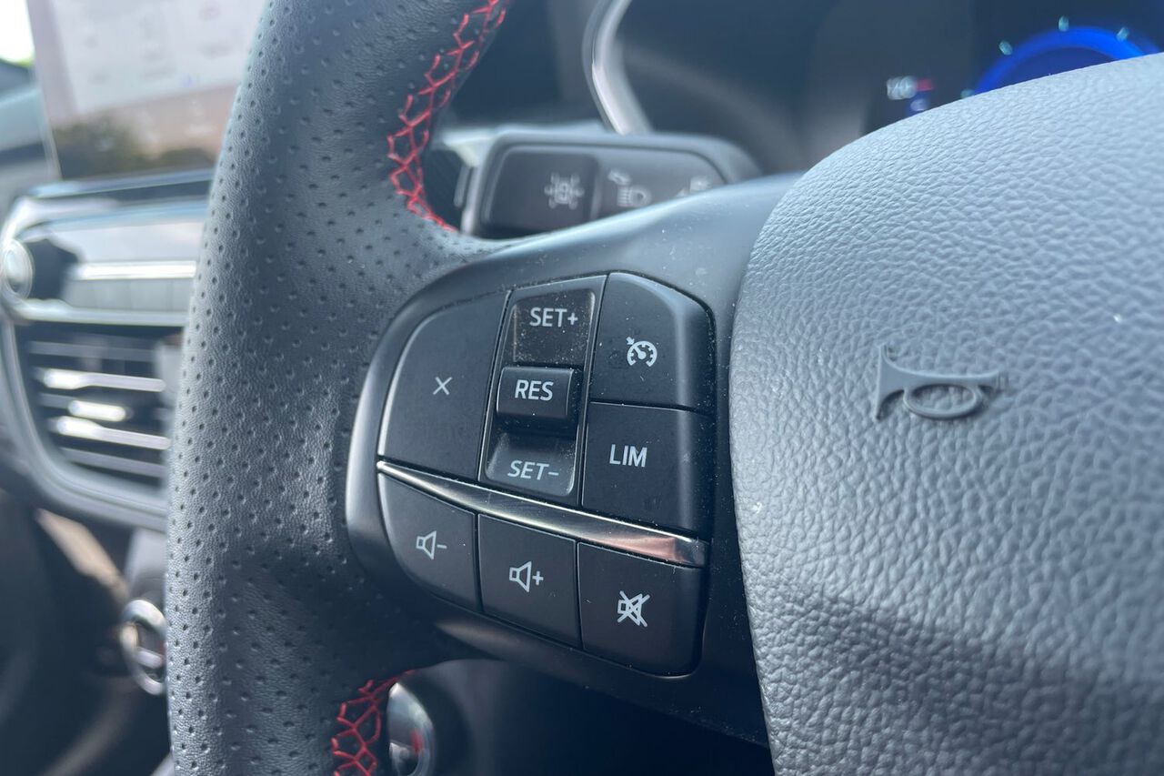 FORD KUGA, , hi-res