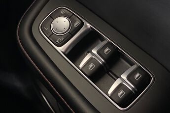 MG MOTOR UK HS, , hi-res