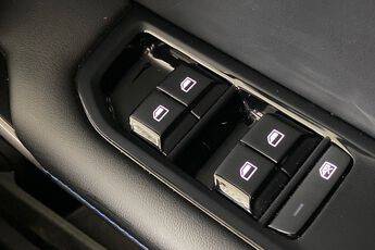 MG MOTOR UK MG4, , hi-res