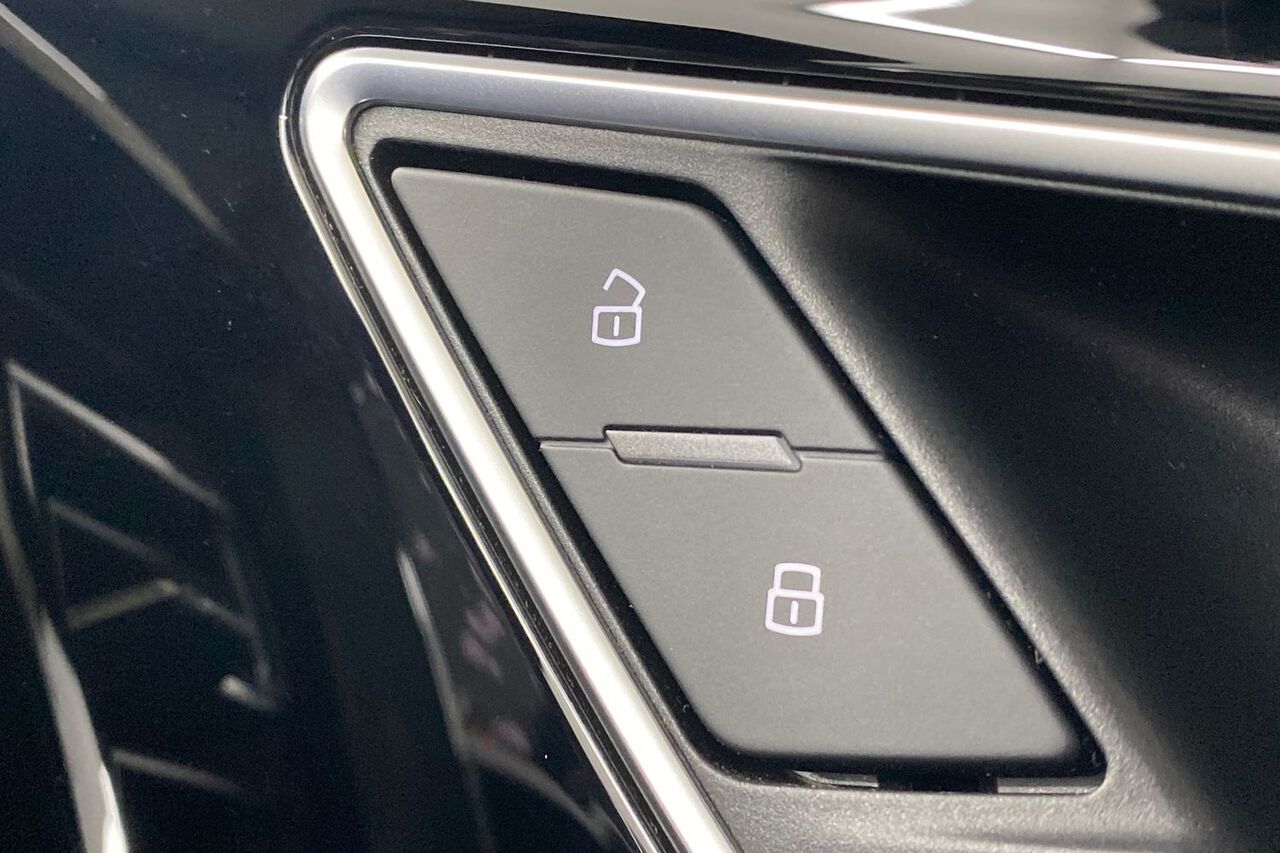 AUDI Q4, , hi-res