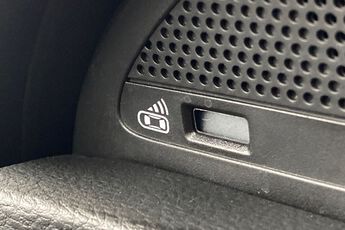 MG MOTOR UK HS, , hi-res