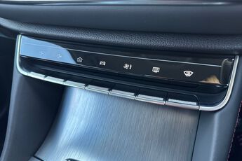 MG MOTOR UK HS, , hi-res