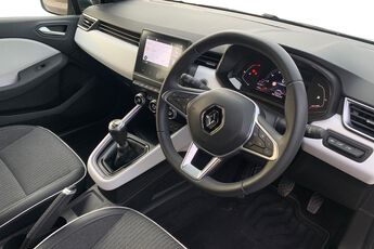 RENAULT CLIO, , hi-res