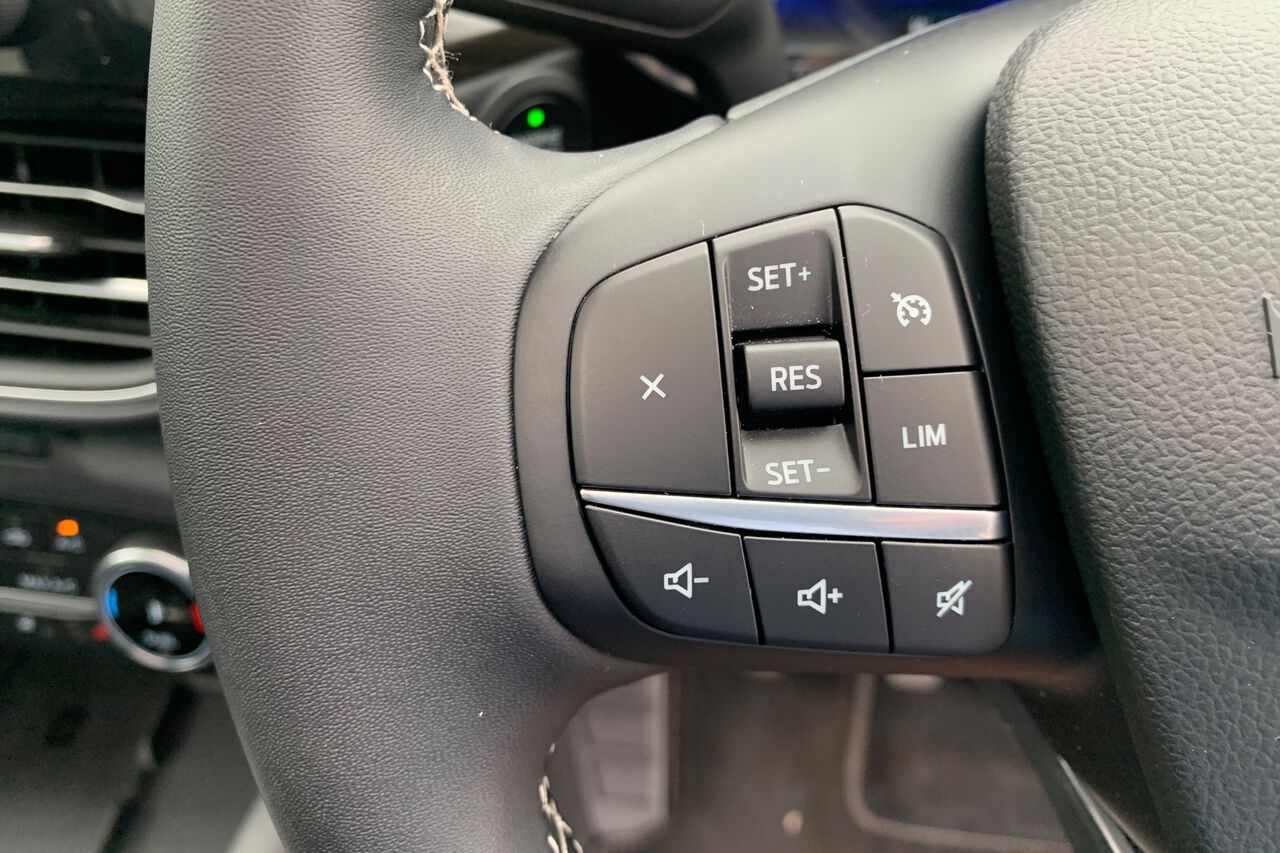 FORD KUGA, , hi-res