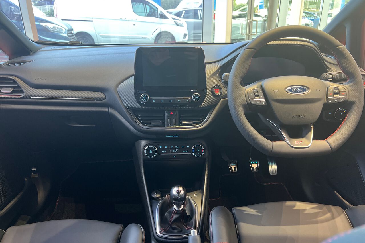 FORD FIESTA, , hi-res
