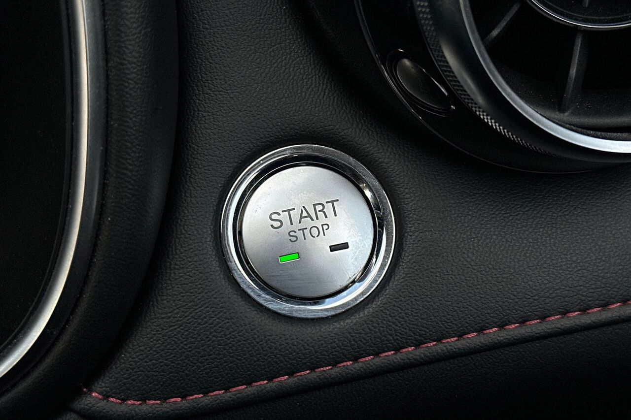 MG MOTOR UK HS, , hi-res