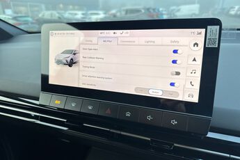 MG MOTOR UK MG4, , hi-res